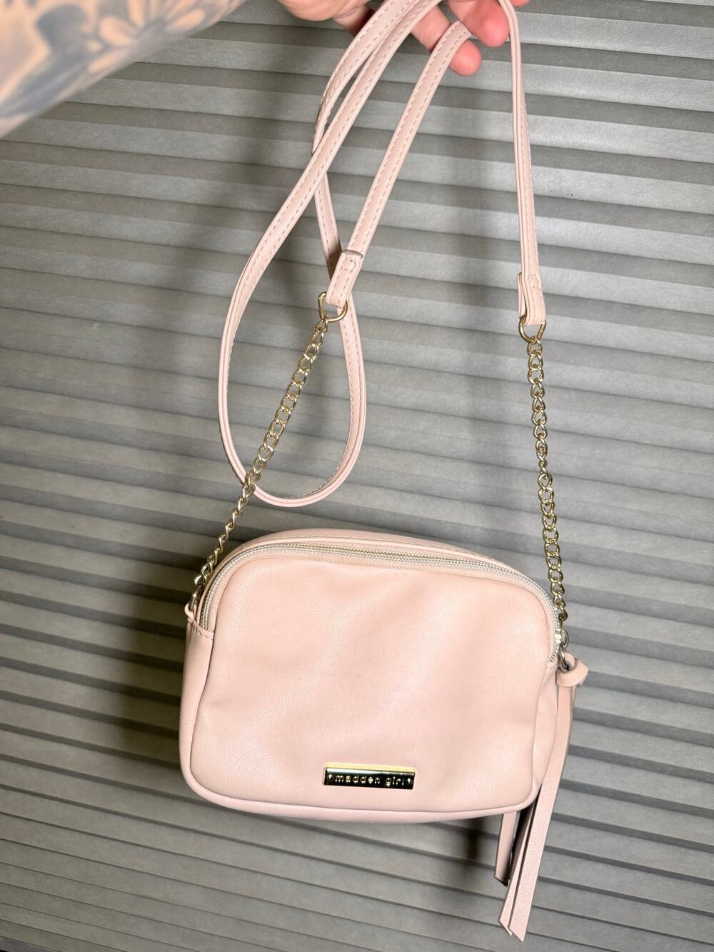 Steve Madden Blush Pink Crossbody Bag Pebbled Faux Leather Adjustable Strap